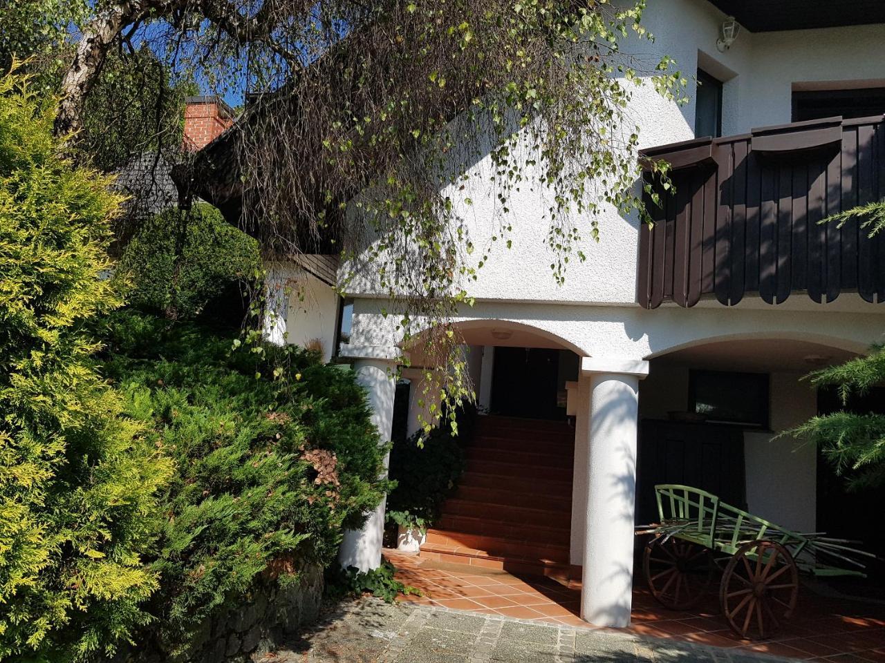 Pr'Simi Bed & Breakfast Golnik Dış mekan fotoğraf